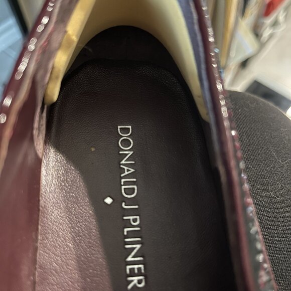 *SOLD*Donald Pliner Crystal Encrusted Loafers Burgundy Sz 7.5M Leather - Picture 10 of 10